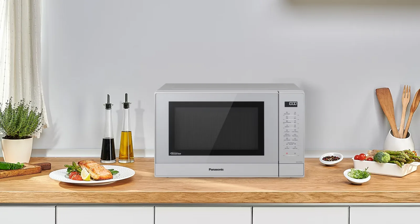 Микроволновая печь Panasonic NN-GT47KMGPG